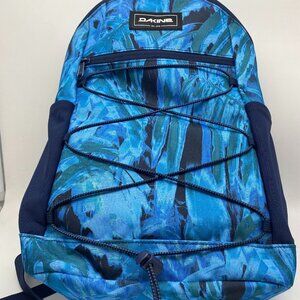 ☆Holiday Sale☆ Dakine WNDR Pack 18L Backpack Blue Hana Print With Safety Whistle